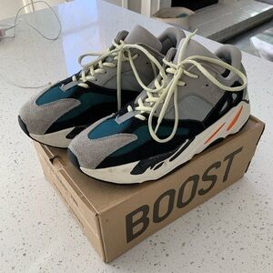 Yeezy 700 Wave Runner Sz 12M